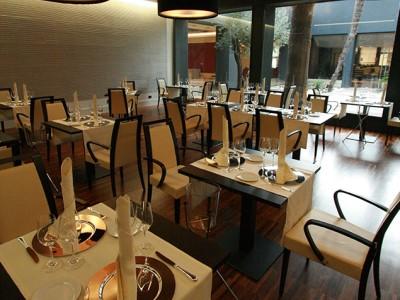 Hotel Sporting Помеция Екстериор снимка